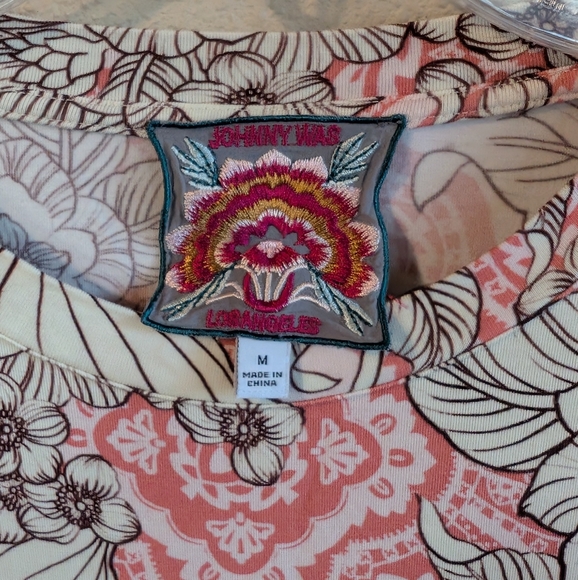 Johnny Was Size Medium Multicolor Floral Short Sleeve Top T-shirt - Picture 9 of 9